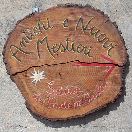 Antichi e Nuovi Mestieri Antichi e Nuovi Mestieri
